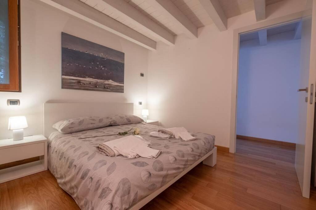 Happy Guest Apartments - Lake & Style Riva di Solto Ngoại thất bức ảnh